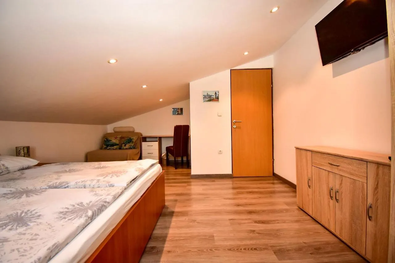 Apartment Soline Rab Supetarska Draga 0*,  Croatia